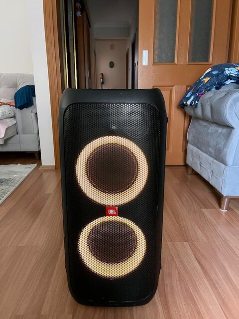 JBL Partybox 310 Bluetooth Hoparlör