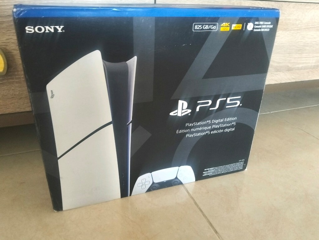 SONYY PS5 825 GB/Go 4K 120 HDR