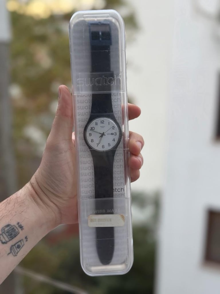 swatch siyah saat - 4