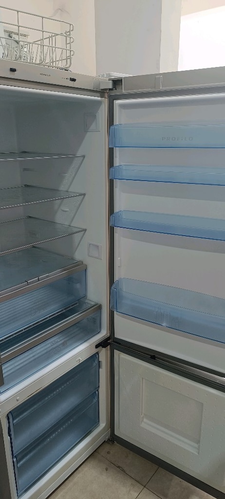 Yeni nesil buzdolabı Profilo tertemiz pırıl pırıl eksik kırık yok - 2