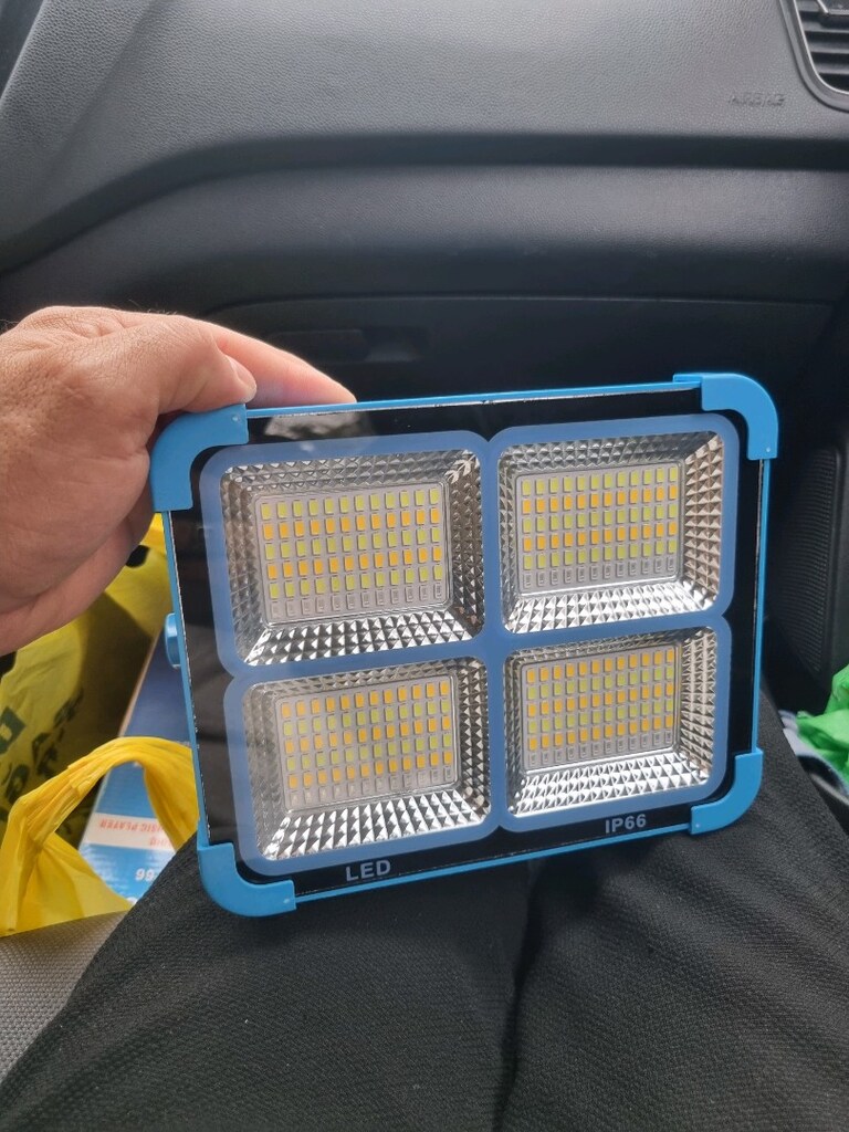 Profesyonel Led Solar Projektör - 4