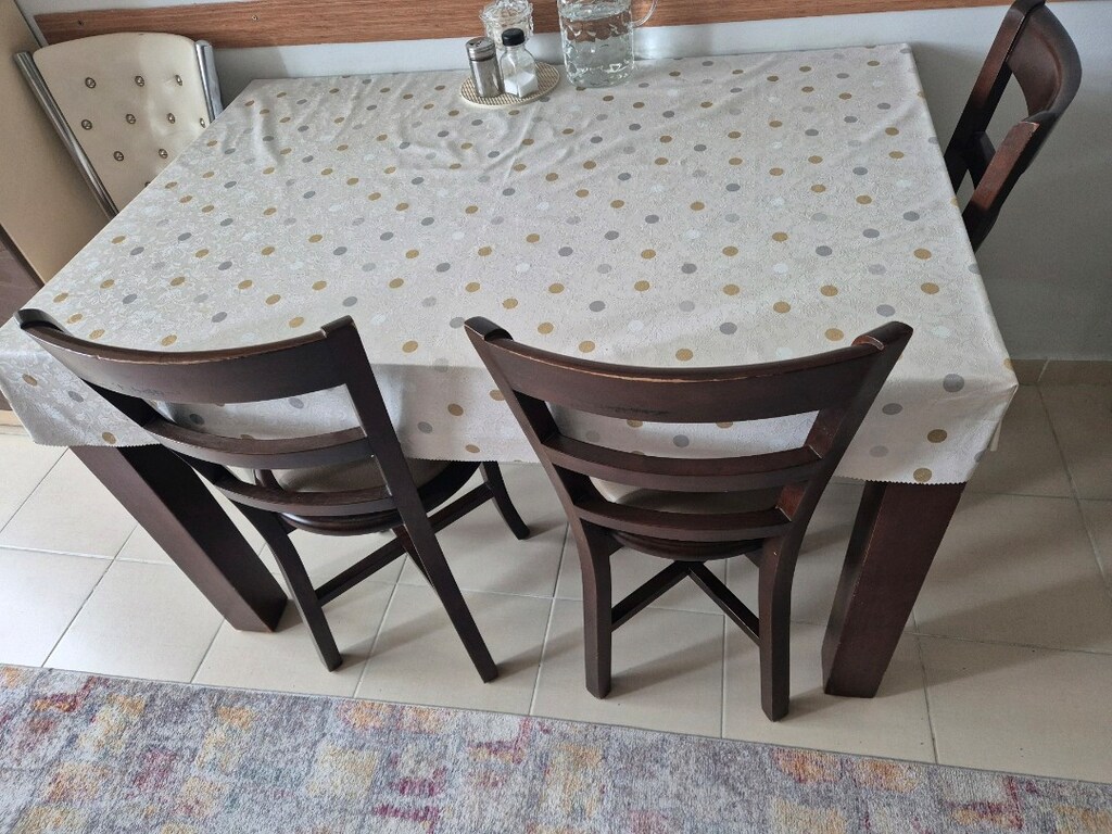 çok sağlam agaç masa