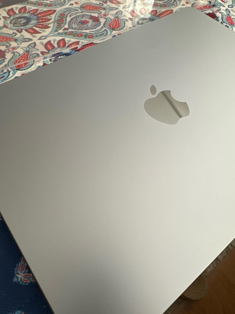 Satılık Apple MacBook Air M4 (2025) – 13” | 16 GB RAM | 256 GB SSD - 8