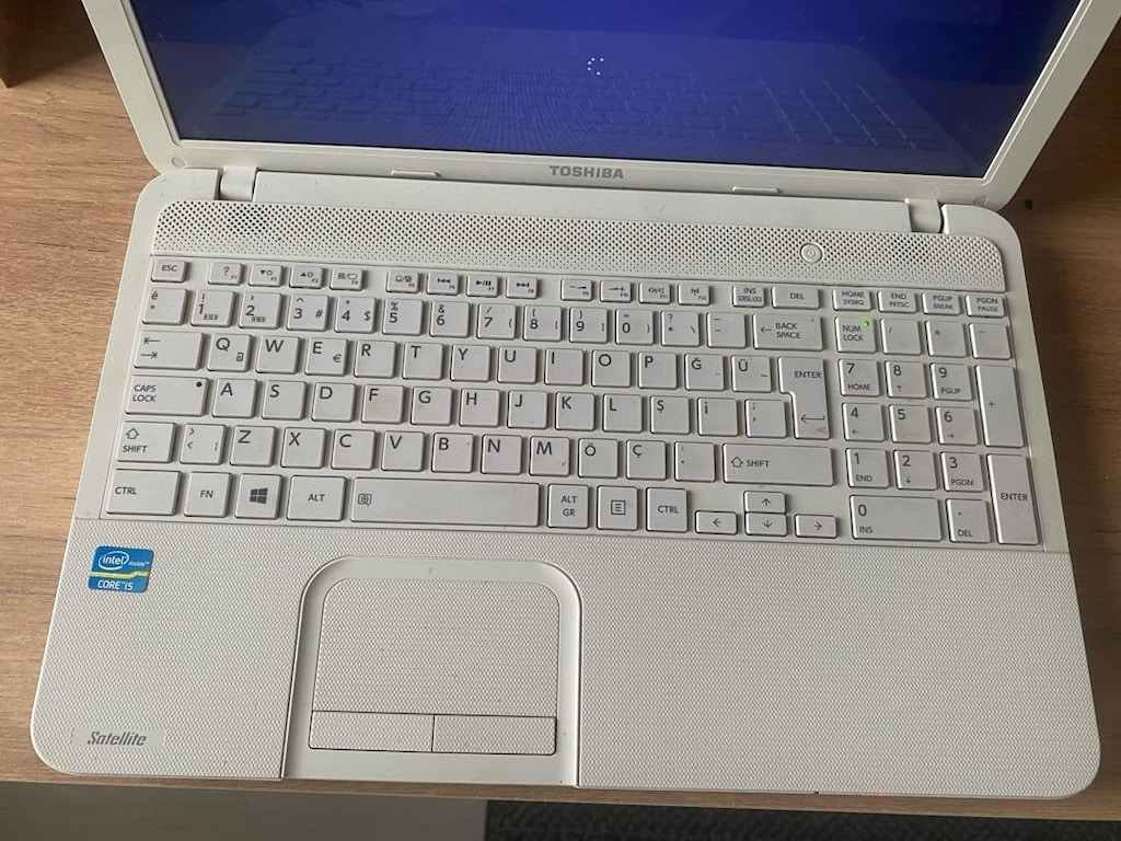 toshiba laptop - 3