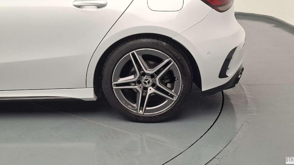 A 200 AMG 1.33 (163) 7G-DCT - 19
