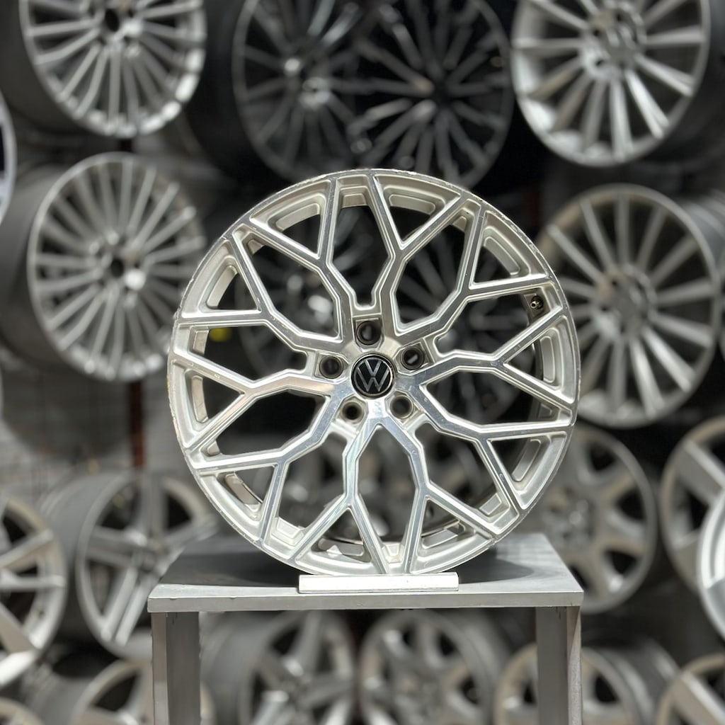 19 inç 5x112 Vossen HF2 Jant Takımı 8,5-9,5 Offset 2. El - 2