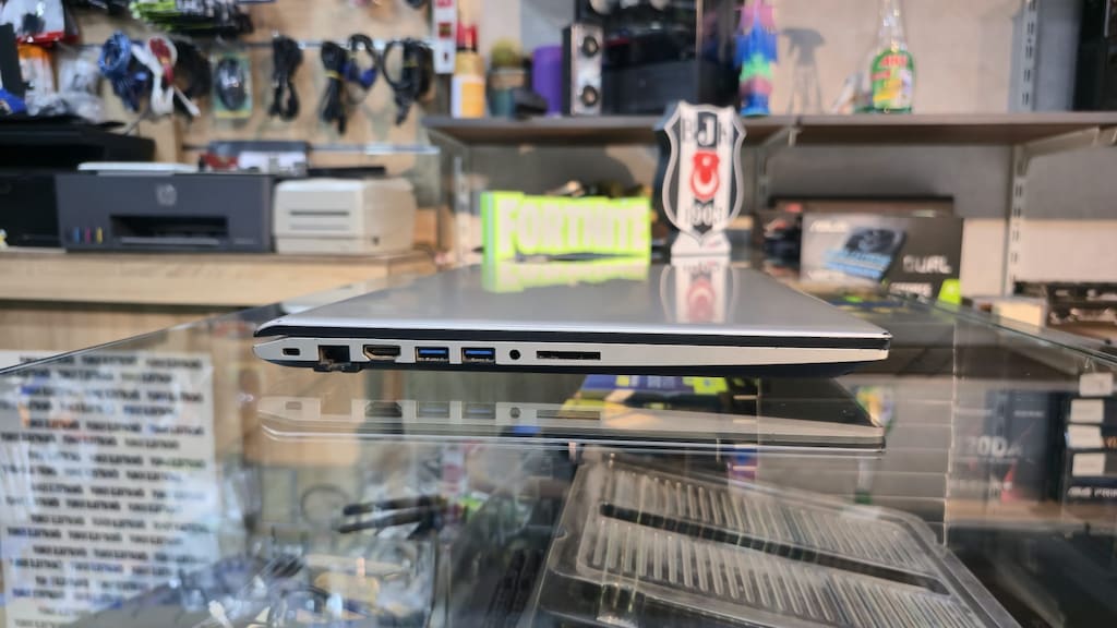 8. nesil i7 leptop bilgisayar ddr4 - 5