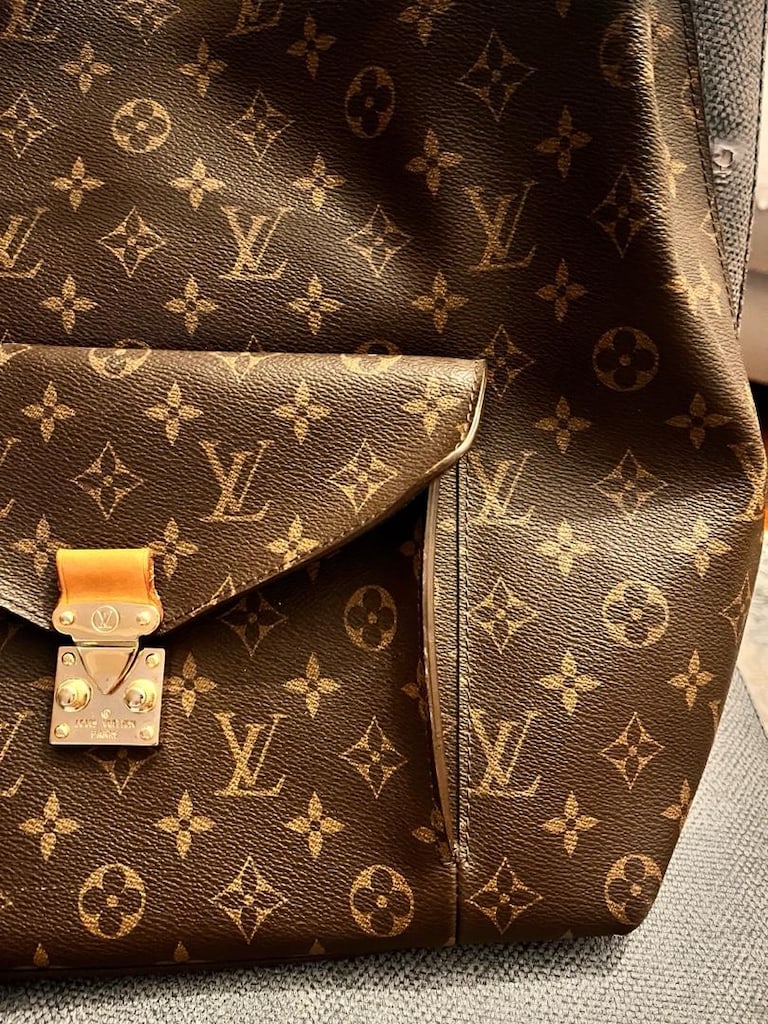 Louis Vuitton - 3