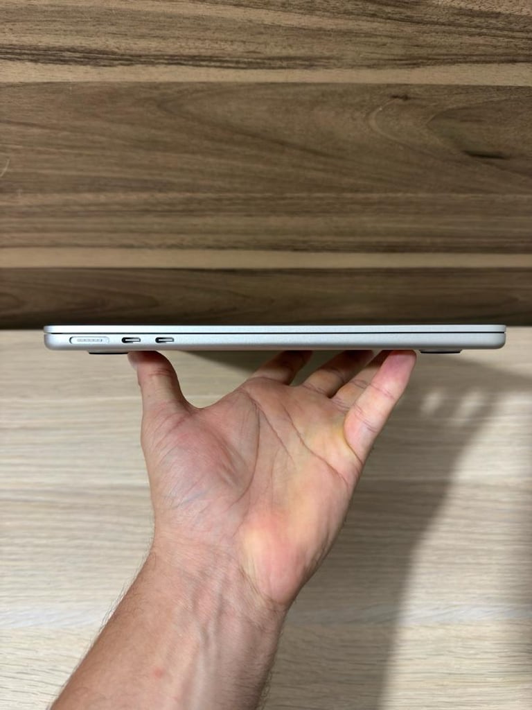 MacBook Air / M4 / 13 inç / 24 GB Ram / 512 GB Ssd - 5