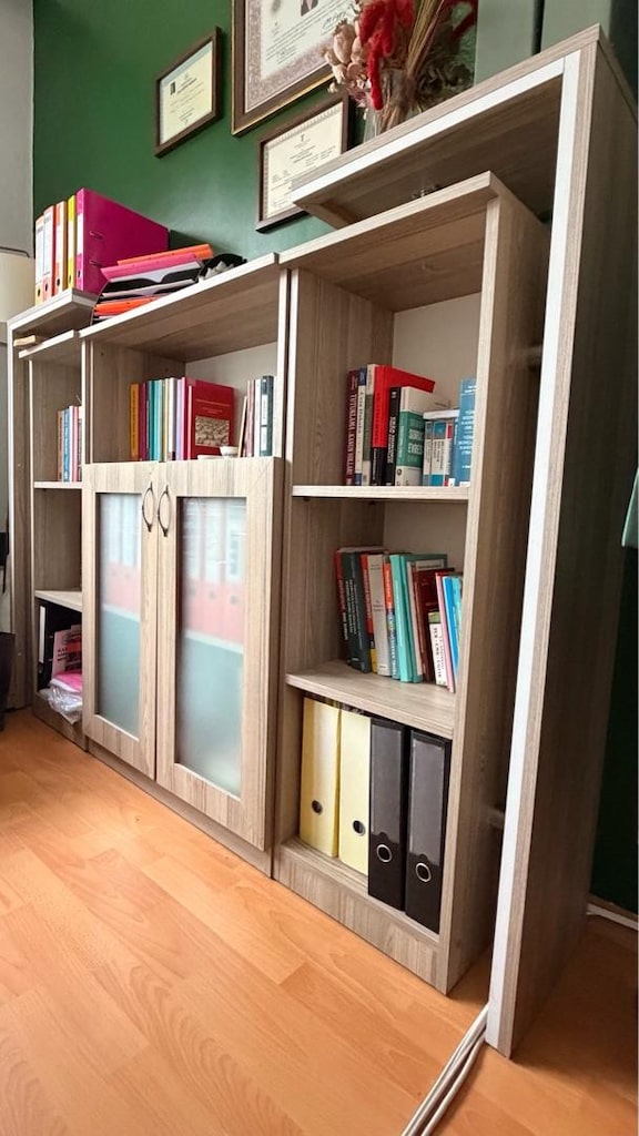 ÇOK KULLANIŞLI BÜYÜK KİTAPLIK - 2