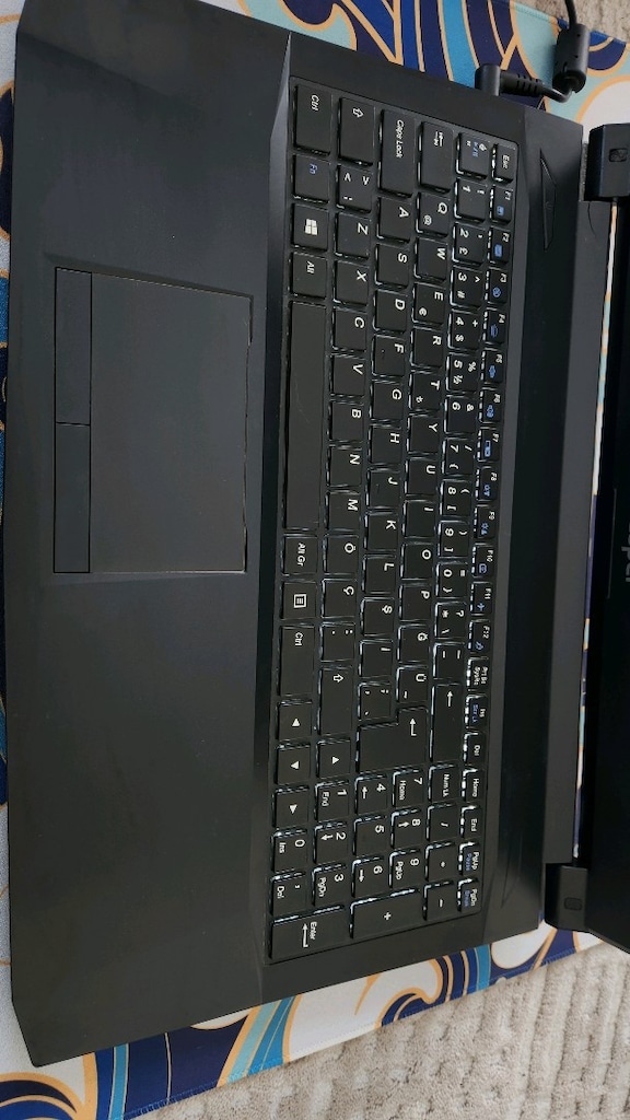 İ7 CPU GTX 1050 VGA 8GB DDR4 256GB SSD - 2