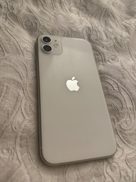 iPhone 11 Türkiye 128 GB Beyaz