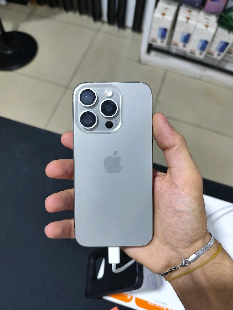 Takaslı iPhone 15 pro 128gb pil 86 çift sim yd