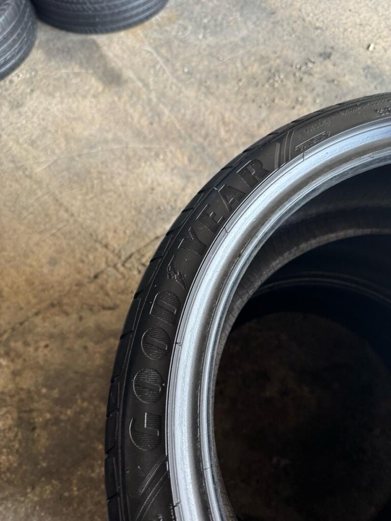 225 40 18 goodyear - 3