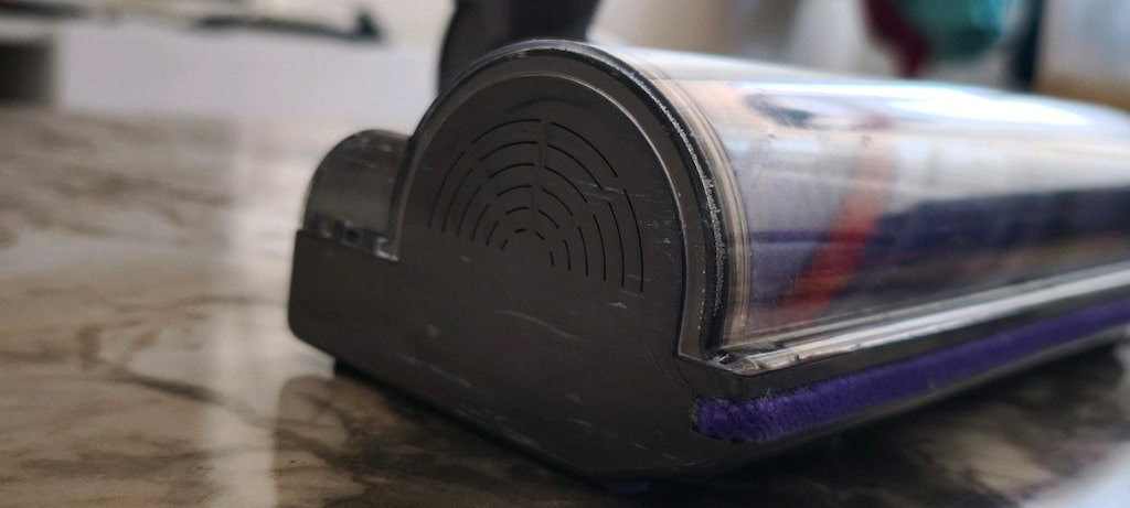 Dyson v12 başlık - 4