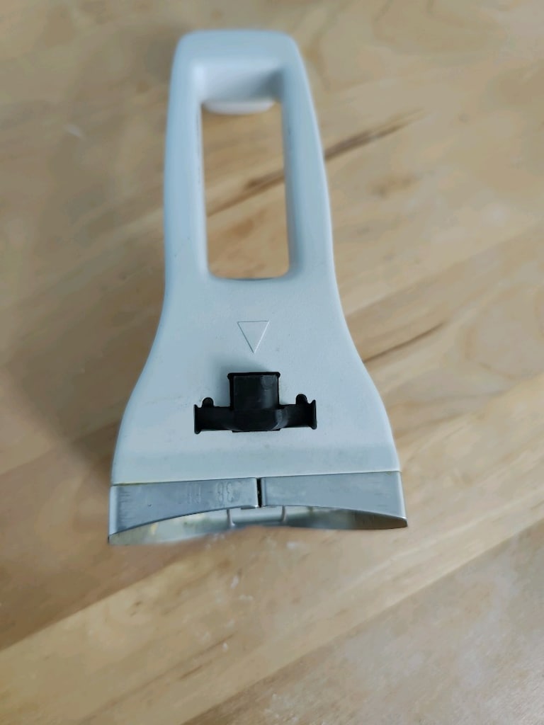 Fissler düdüklü tencere sapı sağlam sorunsuz siyah rengide mevcuttur - 3