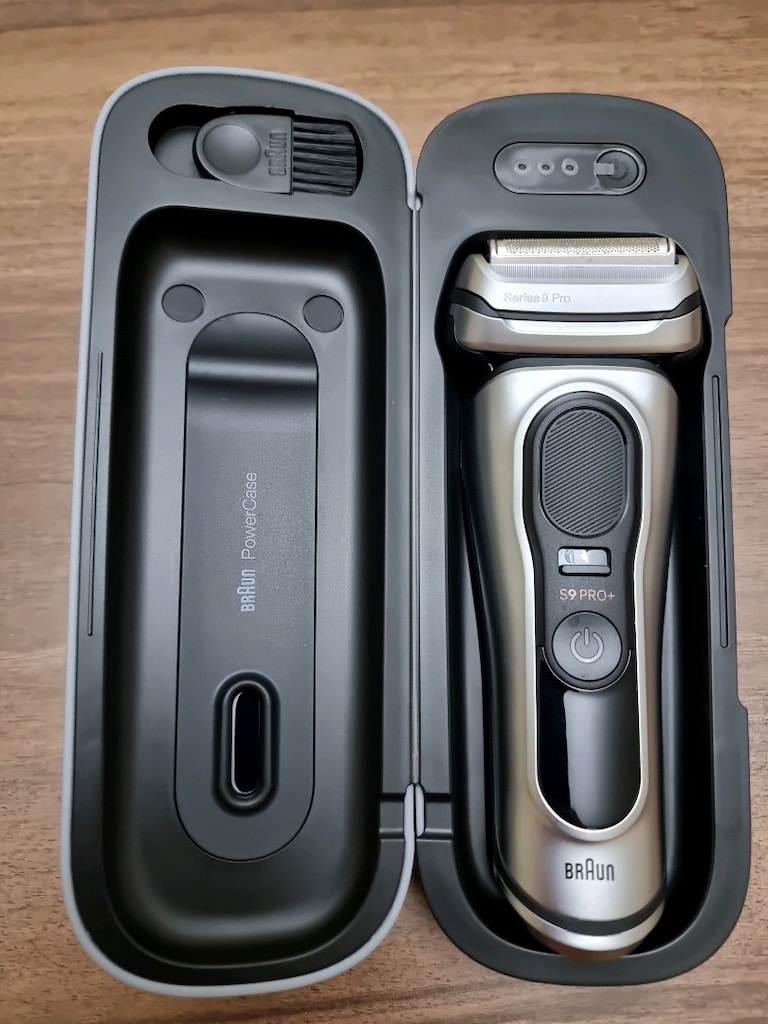 Braun Series 9 Pro+ 9577cc Full Paket - 13