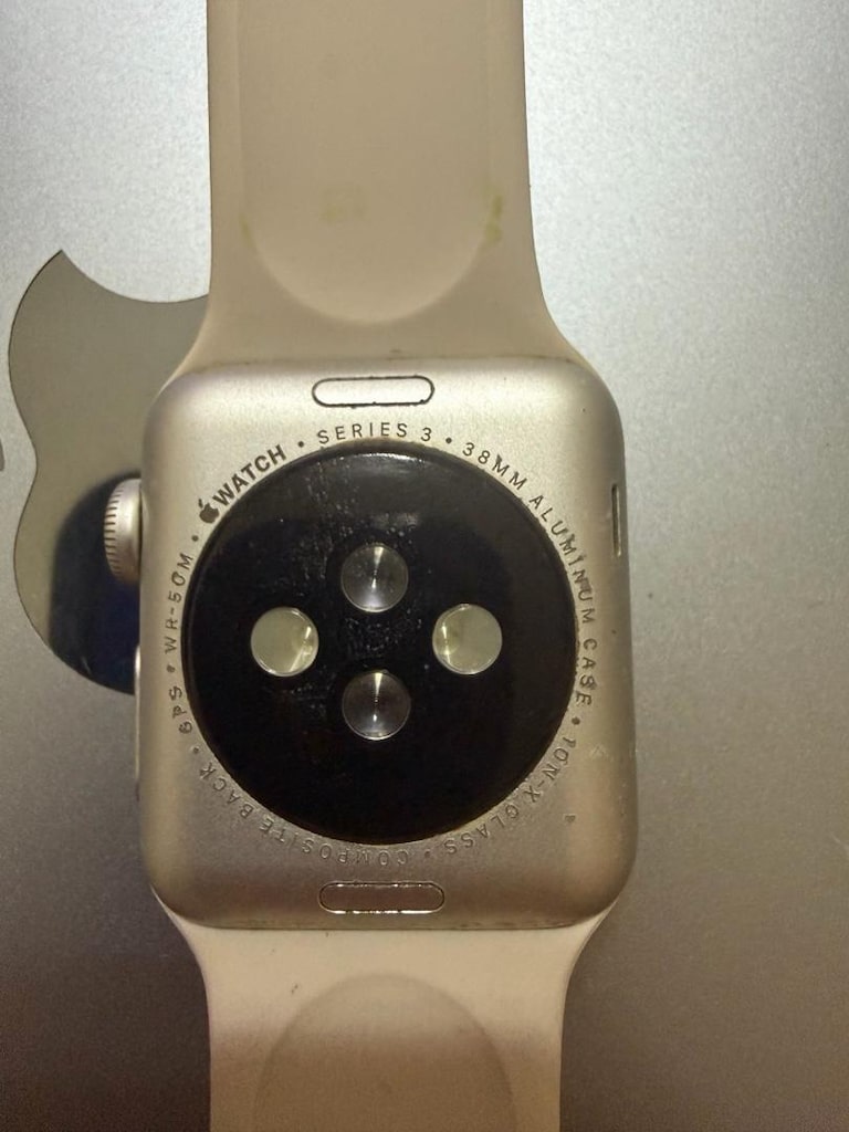 Apple Watch series 3 38mm - 9
