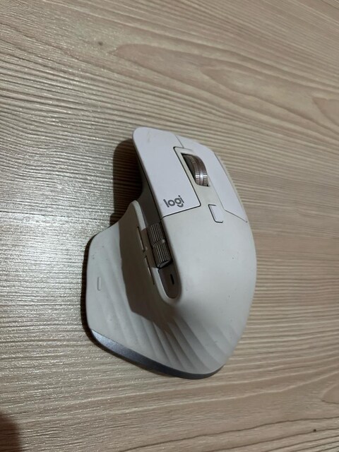 LOGITECH MX MASTER 3S 8.000 DPI SILENT OPTİK KABLOSUZ MOUSE-BEYAZ