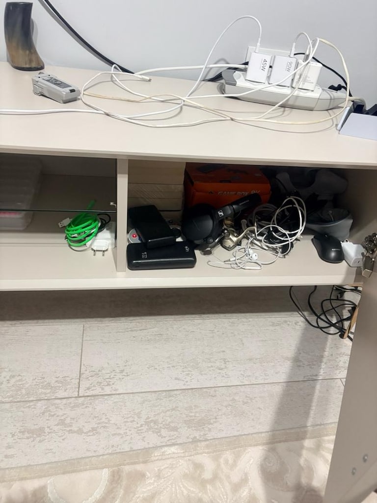 ALFEMO TV ÜNİTESİ ÇOK TEMİZ - 2