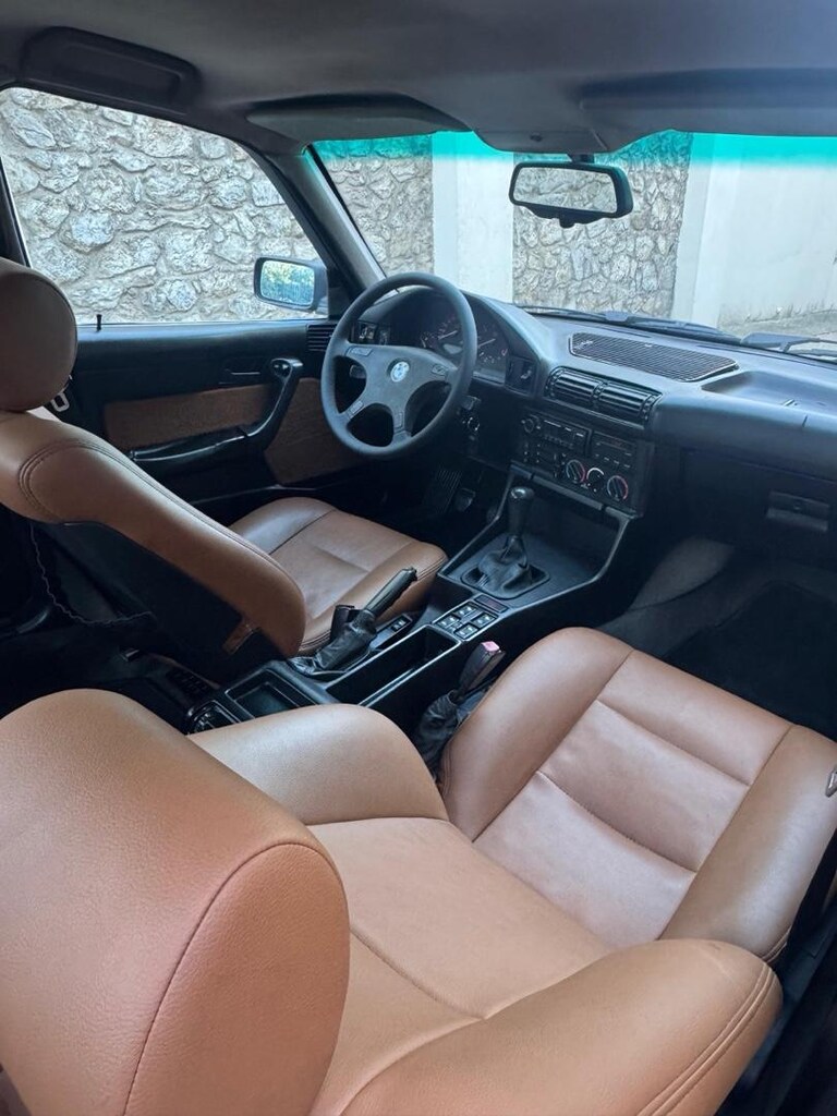 Acill !.. BMW E34 520i '93 DiamantSchwarz M50B20 Manuel Business - 2