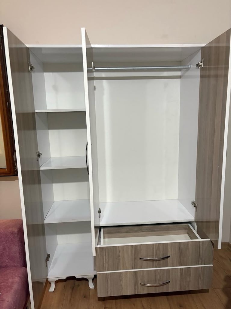 Satılık 3 kapaklı gardırop. - 2