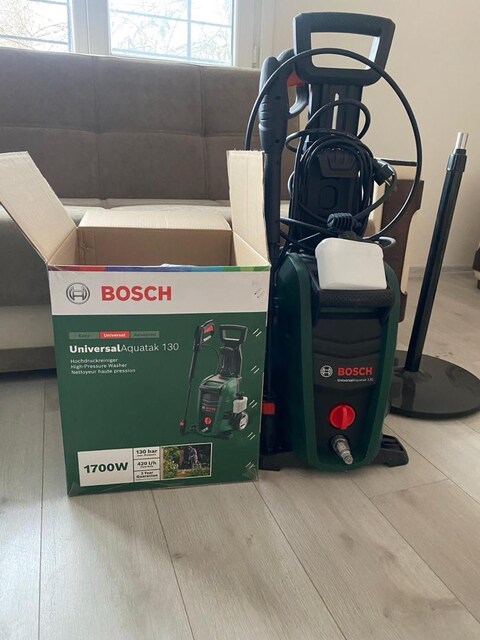 Bosch Universal Aquatak 130