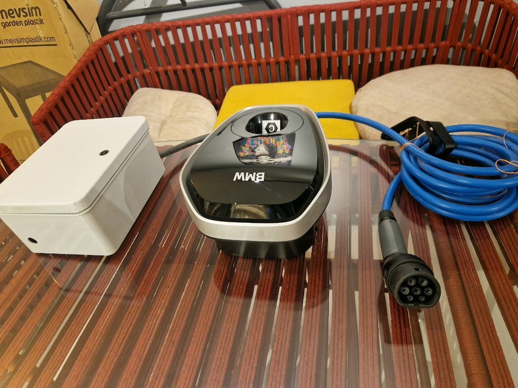 BMW Wallbox Gen 3 elektrikli araç şarj istasyonu sıfırdan farksız - 6
