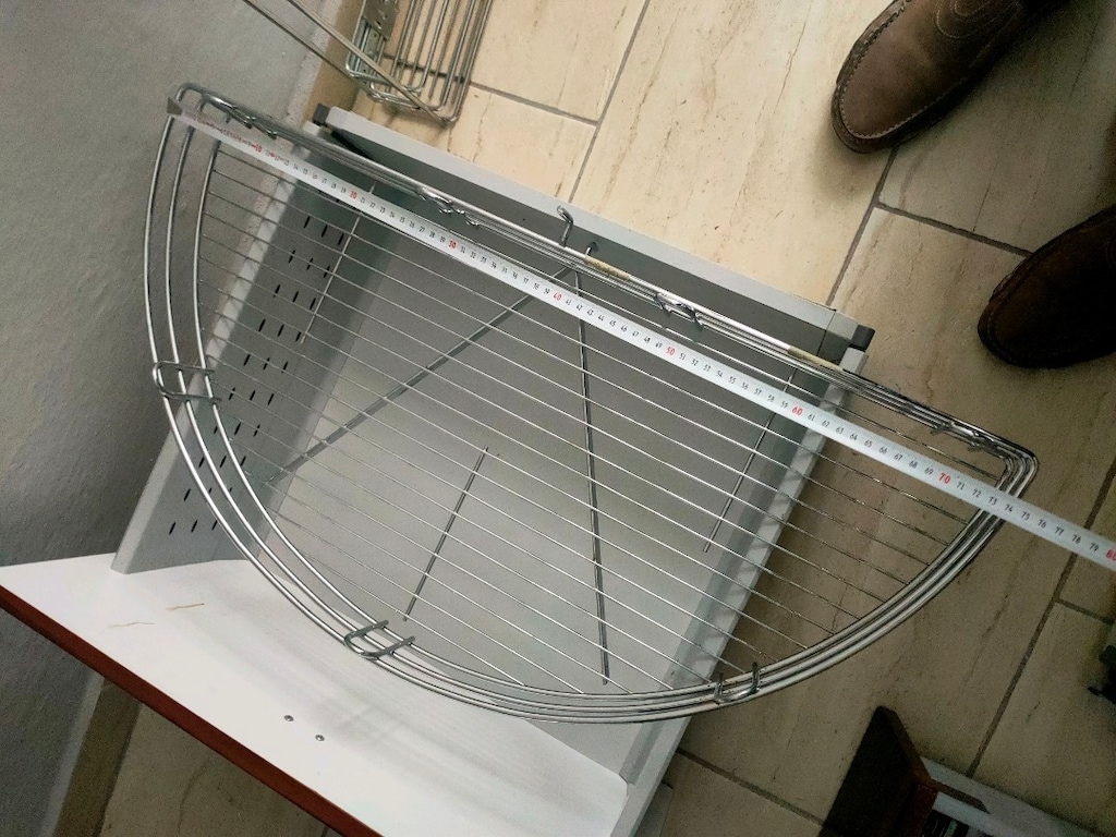 BLUM marka kalkar kapak mekanizması 6 adet ve 5 adet çekmece yine aynı - 6