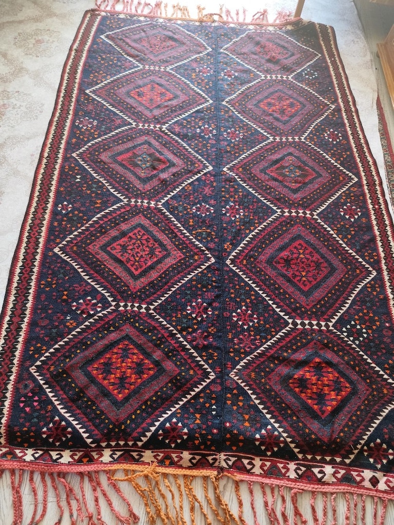 El yapımı köy kilimi - 2