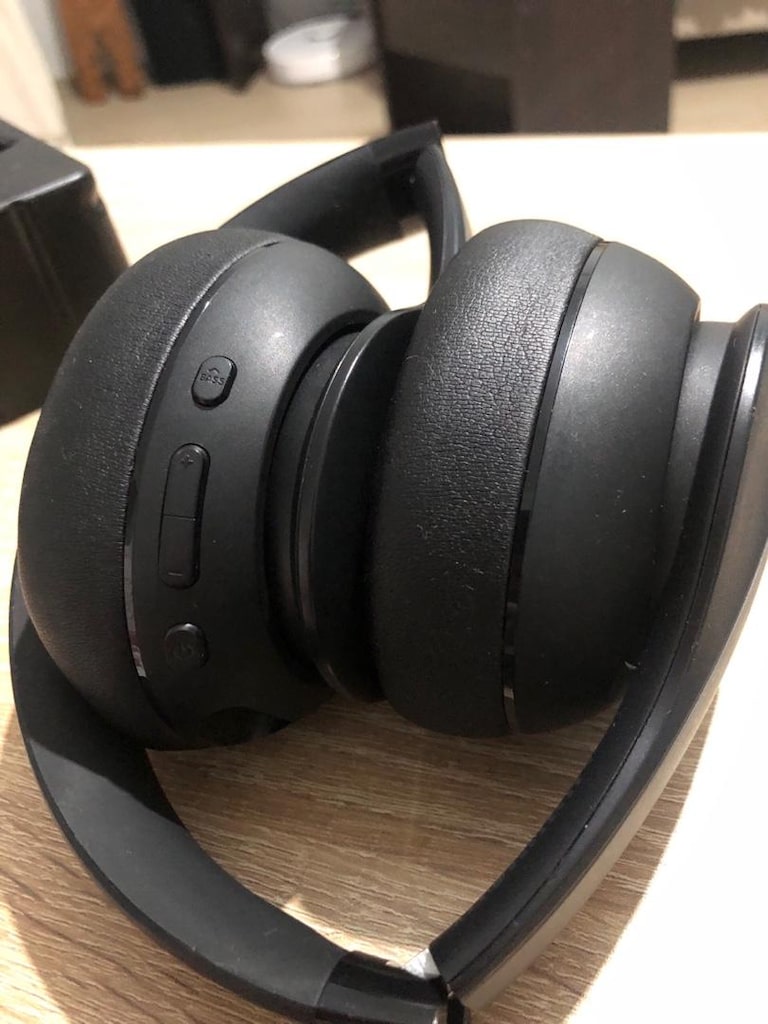 Sıfır Gibi Tertemiz Anker Soundcore Q10 (60 Saat Şarj) - 2
