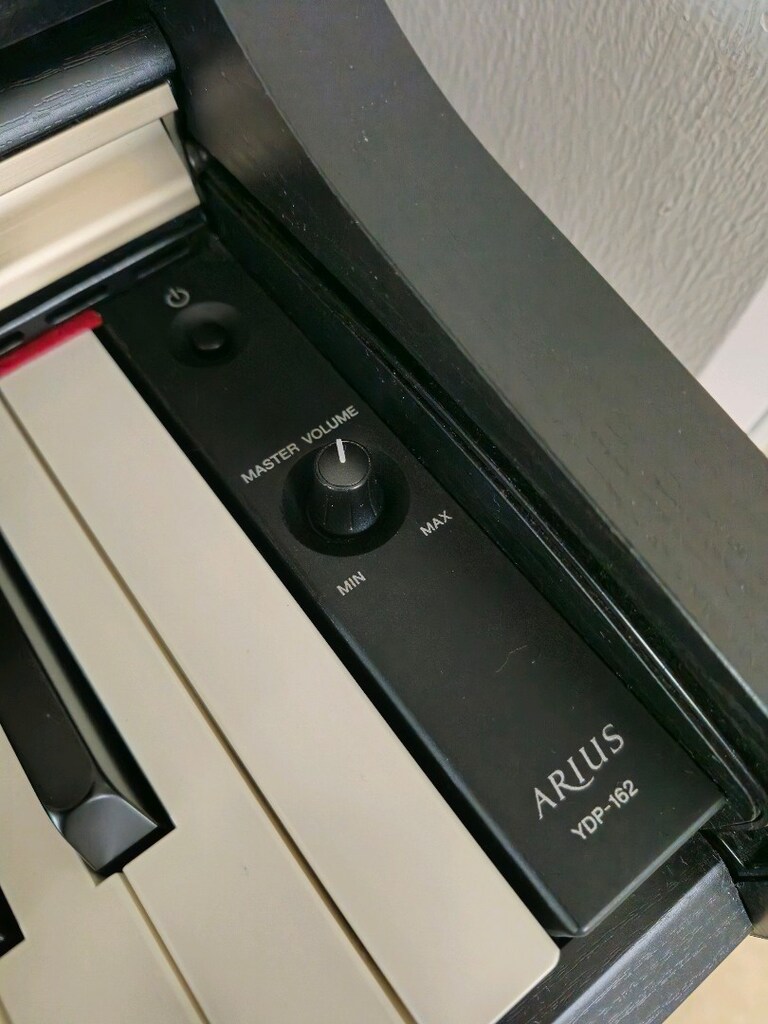 Yamaha Arius YDP-162 Dijital Piyano - 2