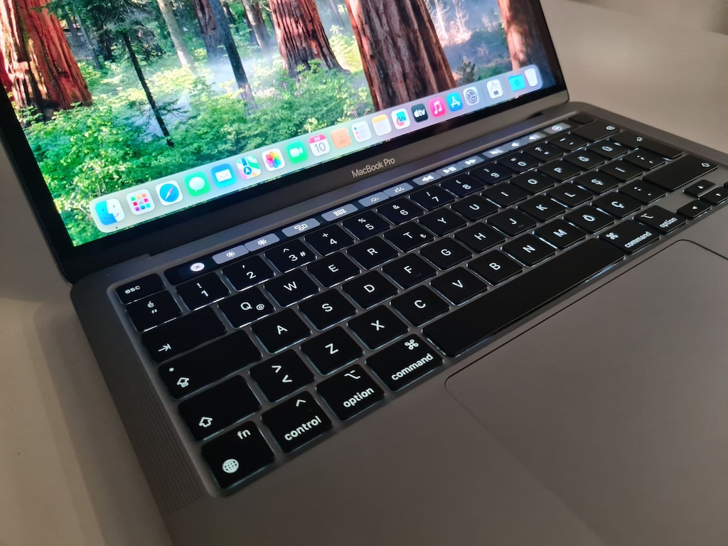 MACBOOK PRO M2 + TOUCHBAR-PİL SAĞLIĞI %84 +16 GB RAM +500 GB SSD - 2