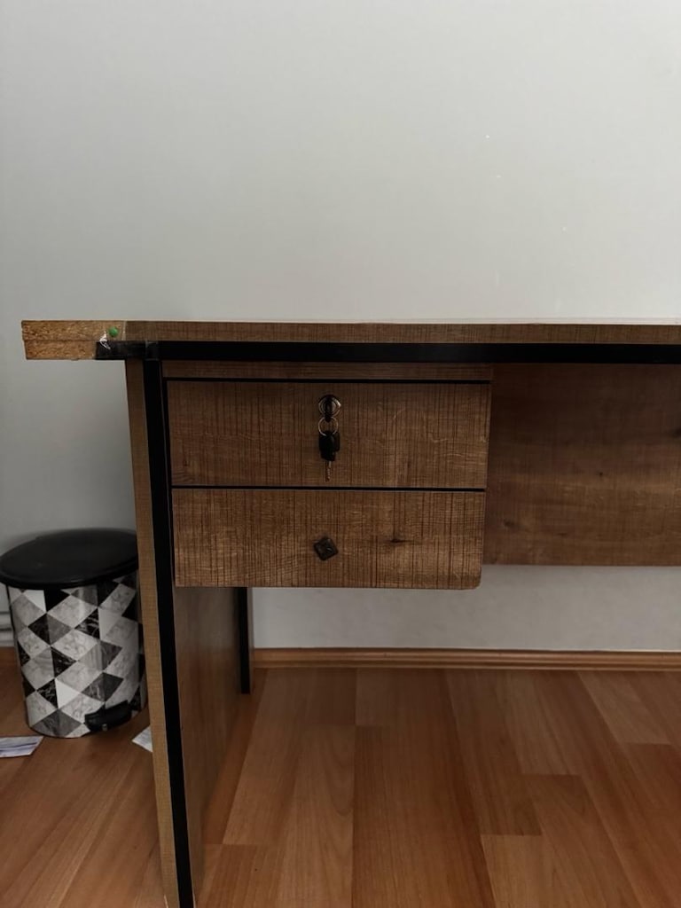 Kilitli Çekmeceli Ofis Masası 160x70 - 3