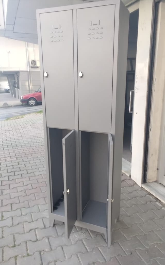 4 KAPILI SOYUNMA DOLABI AYNI GÜN ÜCRETSİZ KARGO - 3