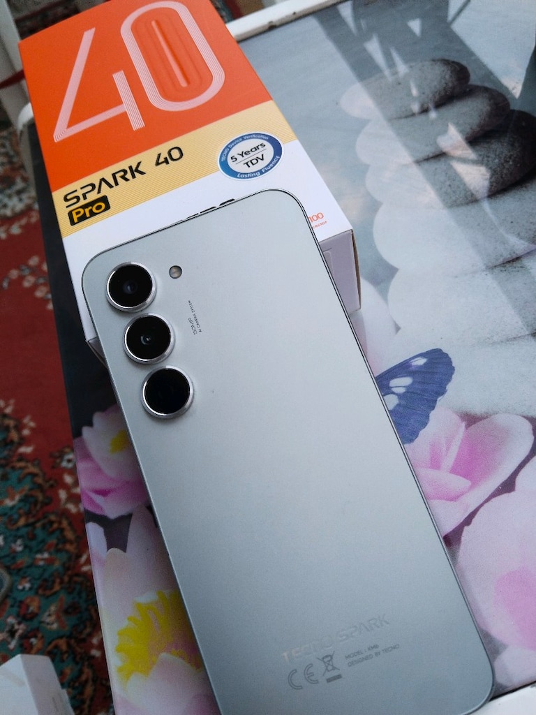 Tecno Spark 40 Pro 256 GB - 3
