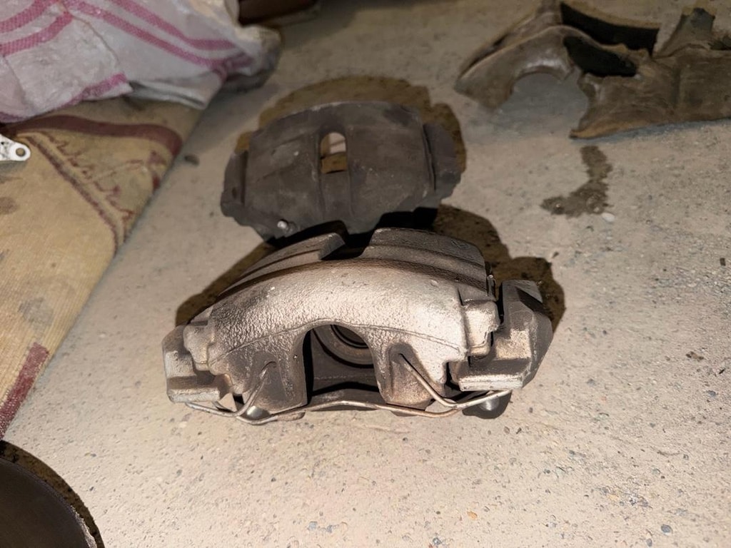 Audi A3 8P Komple Ön Fren Seti (Kaliper + Disk + Bosch Balata) çoktemi - 3