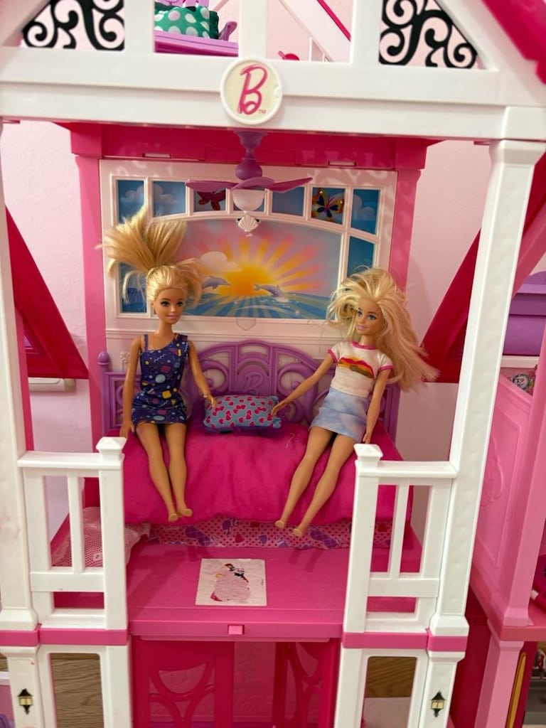 Barbie evi - 4