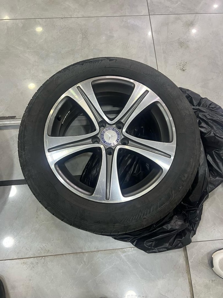 225 55 r 17 goodyear lastikler ve mercedes w213 e220 d orjinal jant