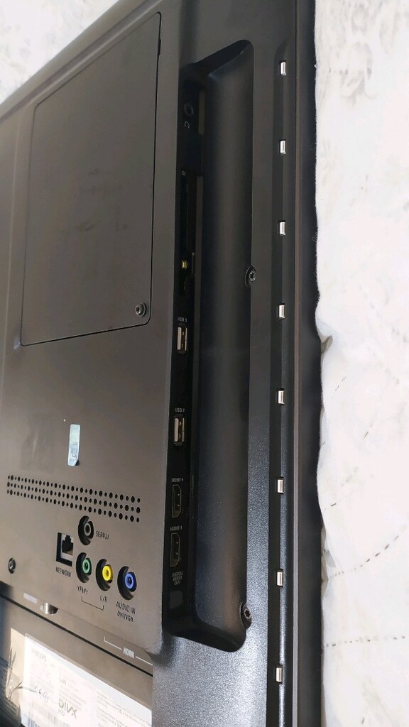 PHİLİPS 42 İNÇ LED TV AMBİLİGHT Lİ - 9