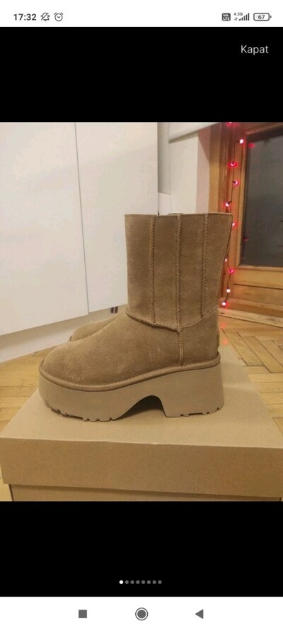 UGG Classic Twin Seam New Heights Model