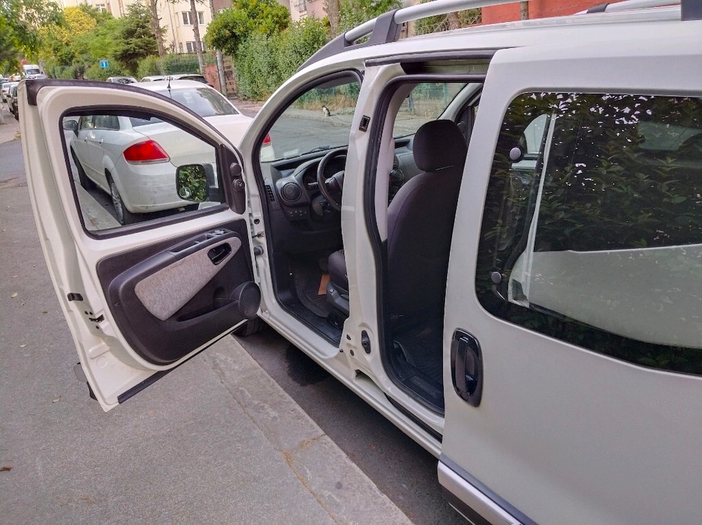 Sahibinden otomatik Fiat Fiorino 2017 model 118.000 KM - 7