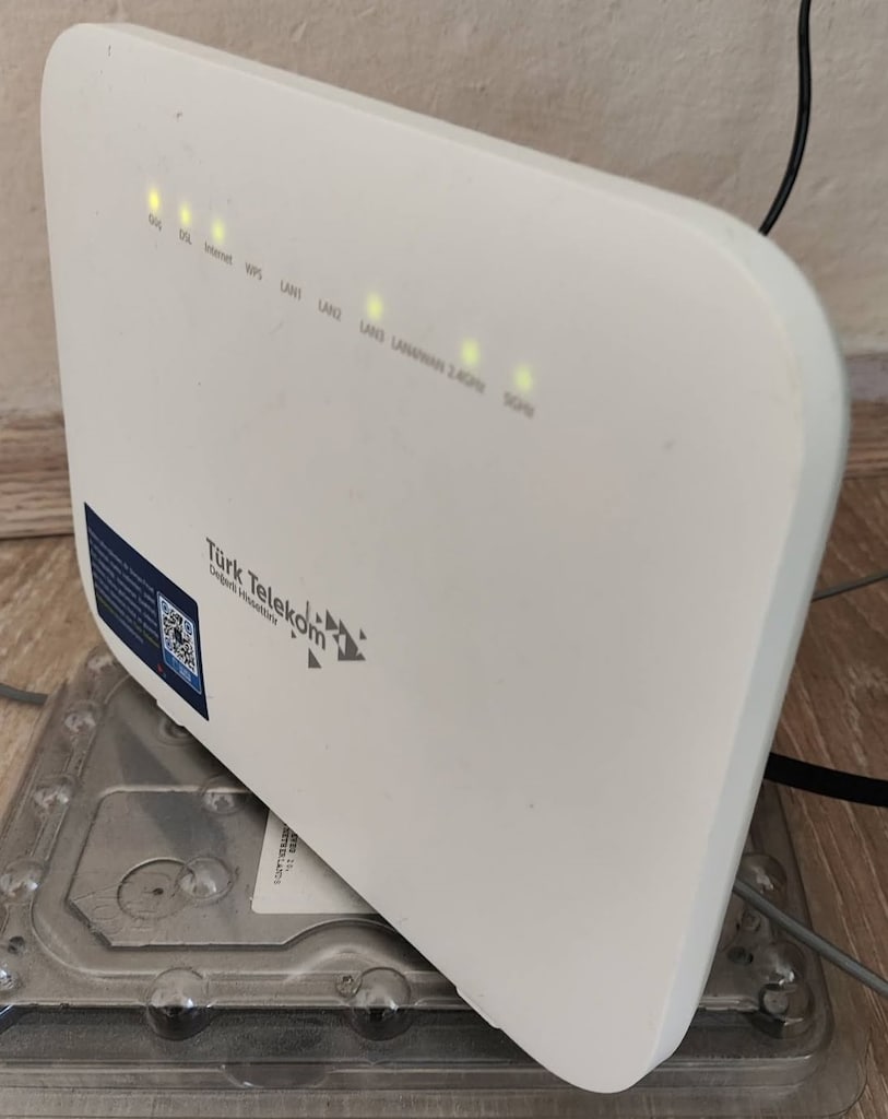 Huawei DN8045X6-20 Wi-Fi 6 Premium VDSL2 Modem - 2