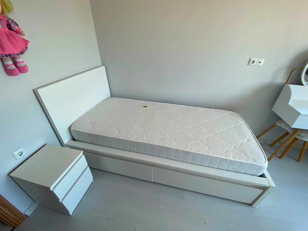 Tek Kişilik 2 Çekmeceli Karyola + Yatak