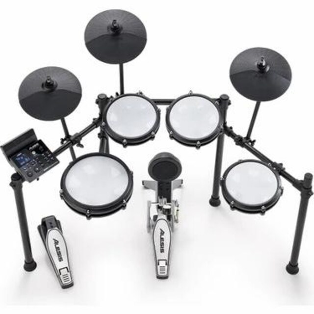 Alesis Nitro Max Elektro Bateri 8 parça +koltuk ve 2 çift baget