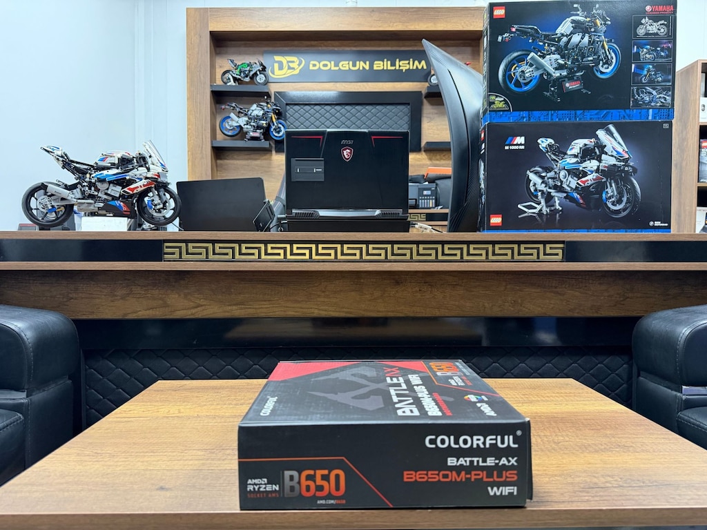 COLORFUL BATTLEAX B650M-PLUS WiFi V15 7600MHz mATX AM5 Anakart - 2