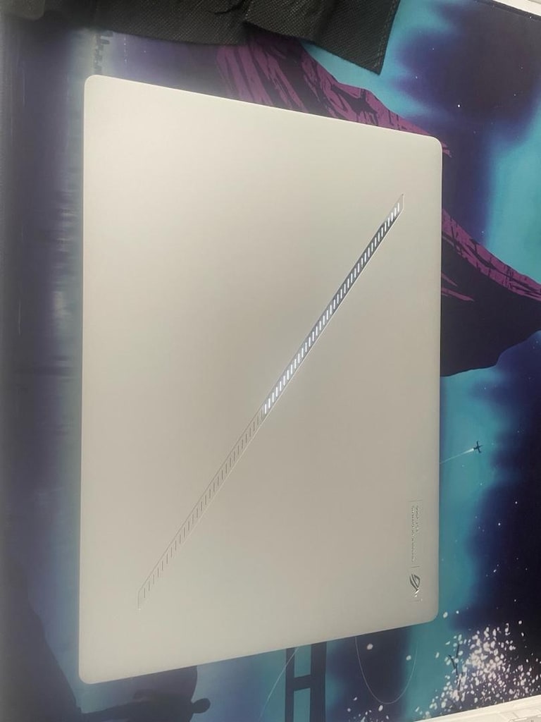 Asus Rog Zephyrus G14 Gaming Laptop - 3