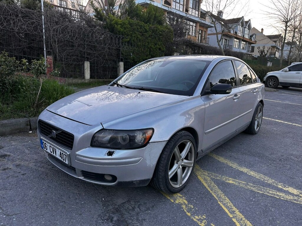 Volvo S40