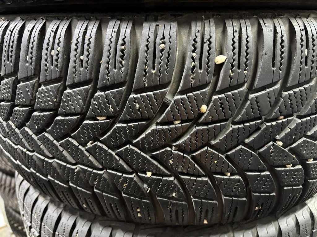 4 ADET 205.50 r 17 LASSA SNOWAYS 4 KIŞLIK TAKIM 2023 - 6