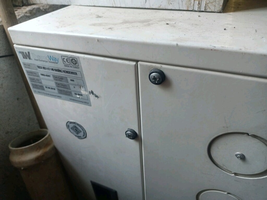 temiz kullanılmış 6 aylık ürün tavuk et şarküteri dolabı - 3